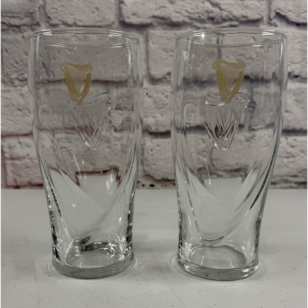 Set Two 2 Guinness 20 oz Beer Clear Pint Glasses Raised Harp Embossed BRAND NEW!